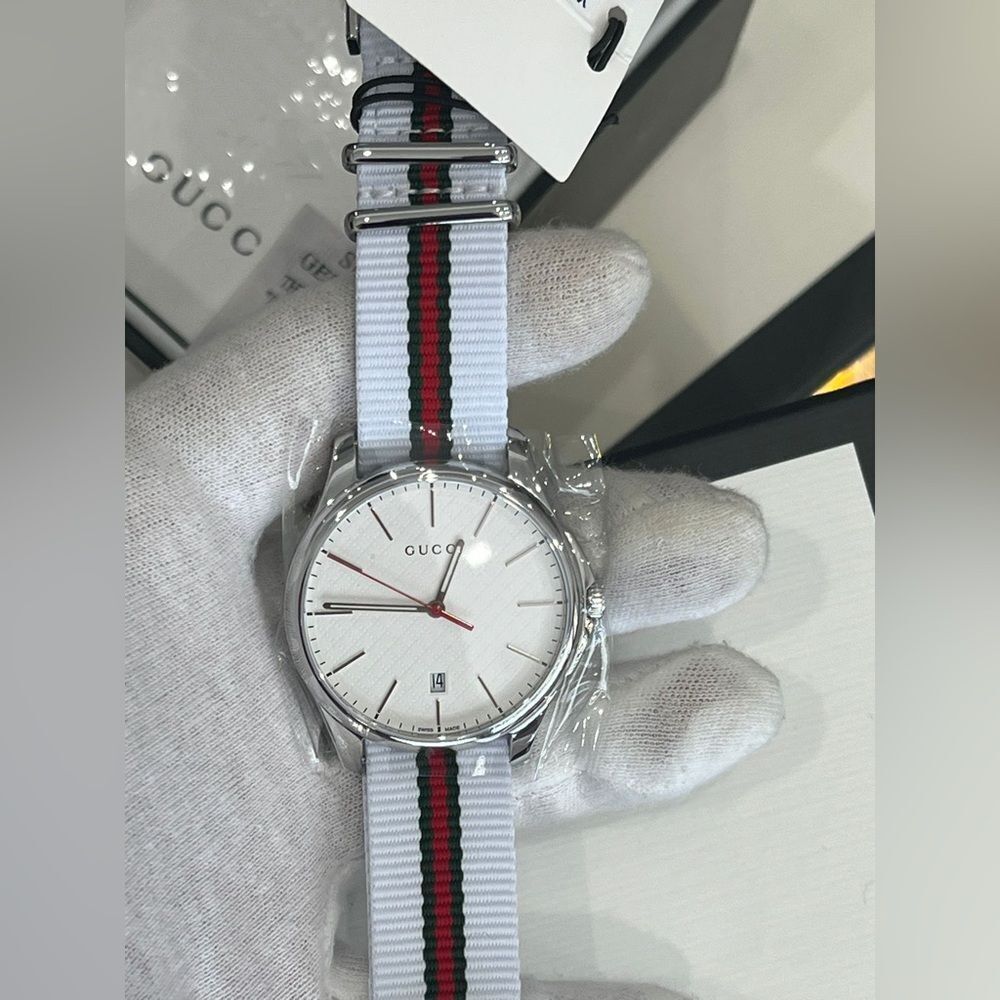Gucci Watch - Picture 5 of 8
